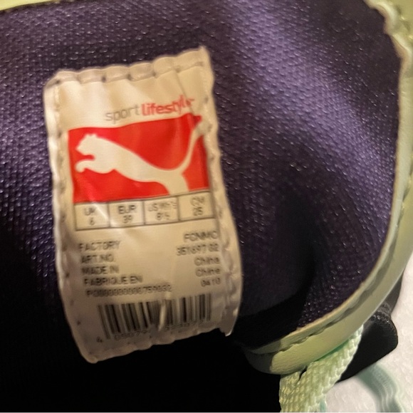 NEW Puma Women’s Sport Lifestyle Sneaker size 8.5 Black/White/Purple and Green - Picture 9 of 9